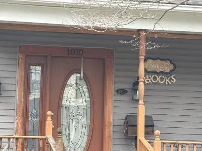 S Kerens Ave for Sale