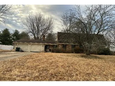Hickory Ln for Sale