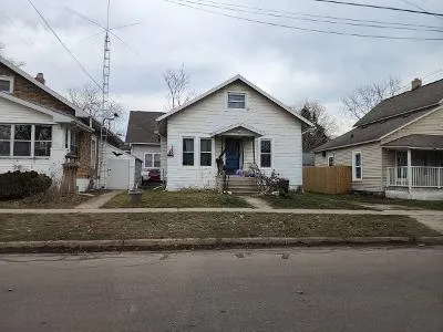 Summer St for Sale