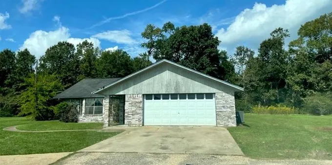 1860 E Gibson Street, Jasper, TX 75951 for Sale