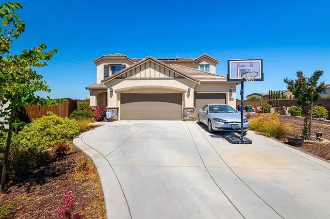 9292 Pearl Bush Ct, Sacramento, CA 95829 - MLS 223074114 for Sale