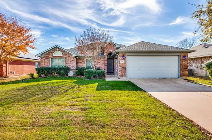 4410 Fox Meadows Ln, Mansfield, TX 76063 for Sale