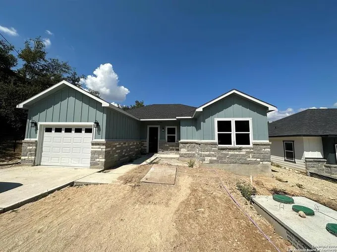1351 CANYON EDGE, Canyon Lake, TX 78133 for Sale