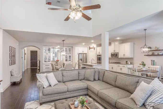 15713 Canyon Rdg, Prosper, TX 75078 for Sale