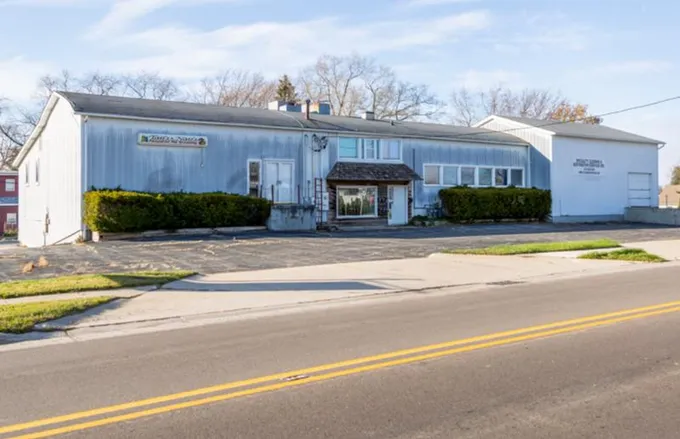 215 Sycamore Rd, Genoa, IL 60135 - MLS 11742255 for Sale
