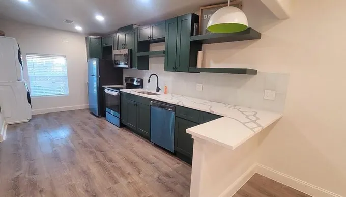1206 Live Oak St, Commerce, TX 75428 - MLS 20511484 for Rent
