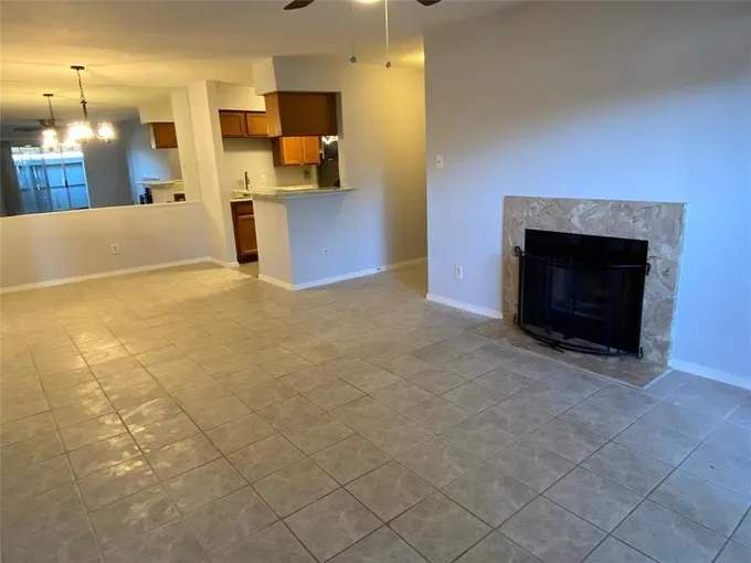 9700 Leawood Blvd 8/801, Houston, TX 77099 for Sale