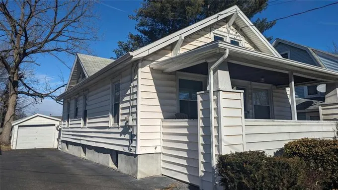 347 CONKLIN AVE, BINGHAMTON, NY 13903 Single Family Residence For Sale  MLS# 323760