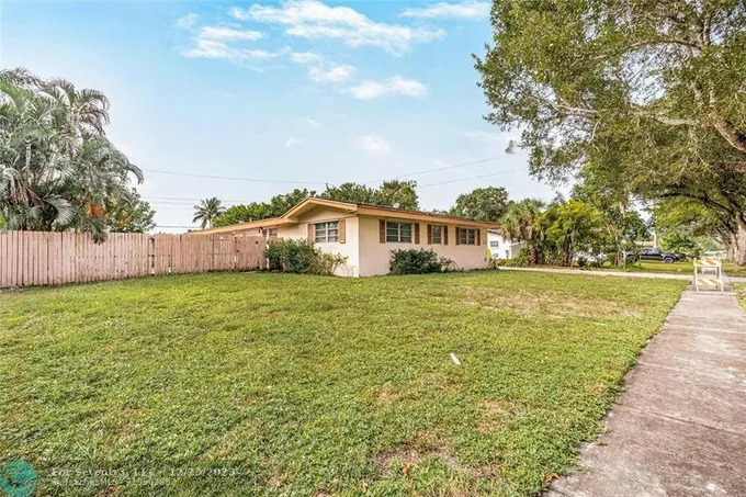 5532 SW 1ST ST, Plantation, FL 33317 Single Family Residence For Sale  MLS# F10407374