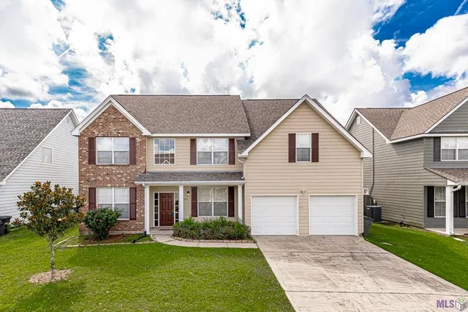 10043 High Pines Dr, Baton Rouge, LA 70809  MLS# 2023020691 for Sale
