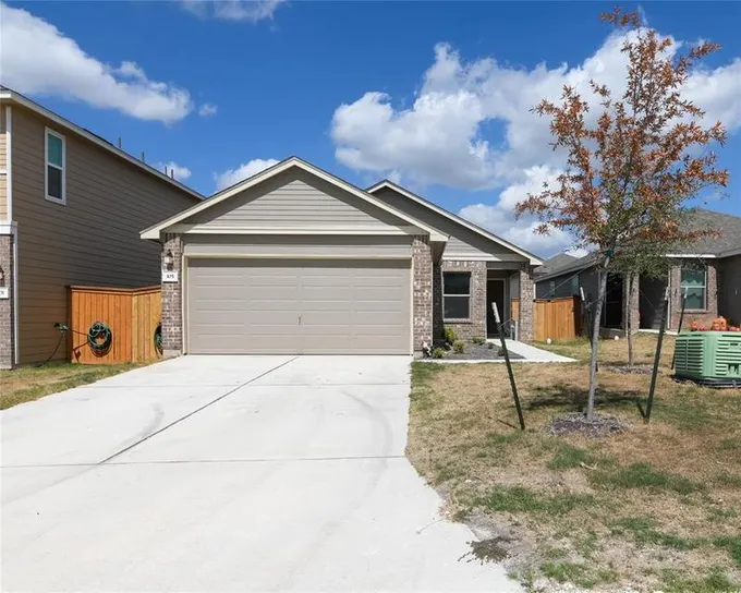105 Rooster Way, Jarrell, TX 76537 for Sale