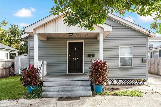 713 WALTHAM ST, Metairie, LA 70001 Single Family Residence For Sale  MLS# 2424057
