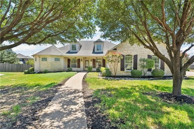 103 Pinnicle Court, Woodway, TX 76712 for Sale