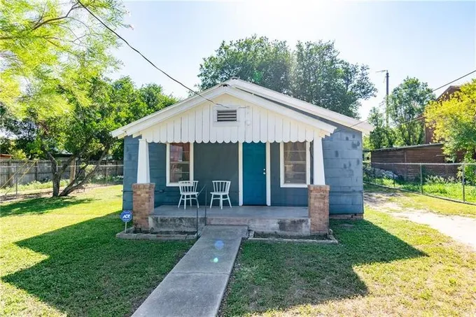 115 Walnut St, Alice, TX 78332 for Sale
