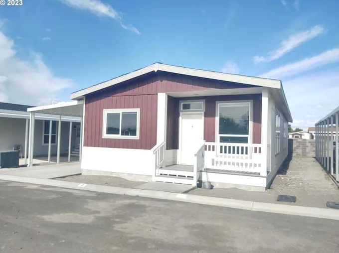 845 Diagonal Blvd #2, Hermiston, OR 97838 - MLS 23682496 for Sale