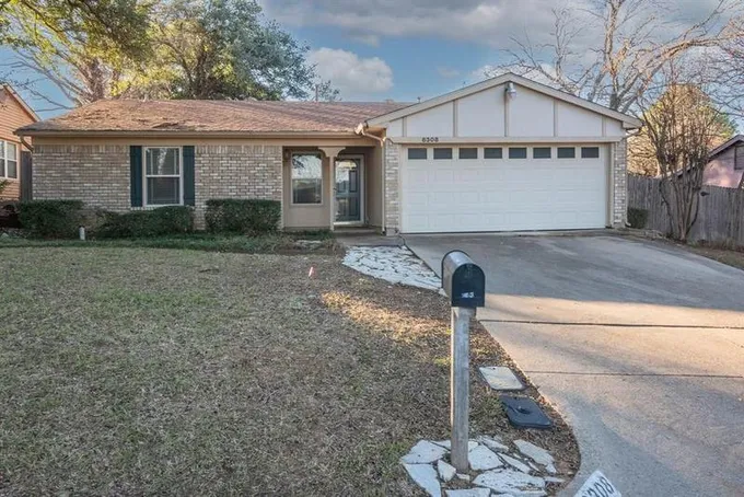 Arlington, Tarrant County, TX House for sale Property ID: 418602757