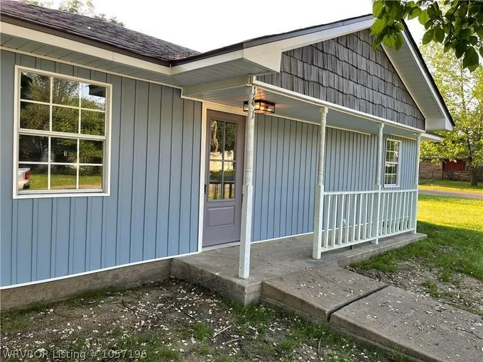 101 S MAPLE ST, Sallisaw, OK 74955 Single Family Residence For Sale  MLS# 1057196