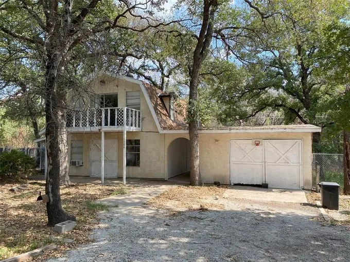 1304 Dawn Ct, AZLE, TX 76020 for Sale