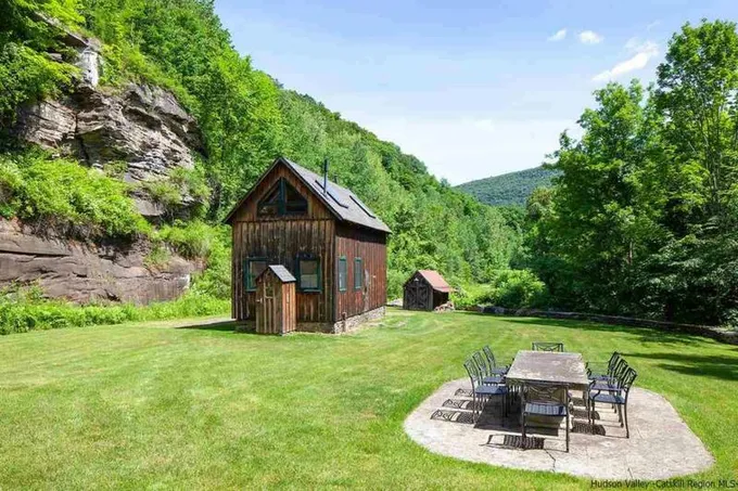 8 EMERSON TERRACE, Shandaken, NY 12464 Single Family Residence For Sale  MLS# 20221994