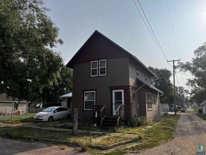 260 N Cherry Ave, Parker, SD 57053  601217643 for Sale