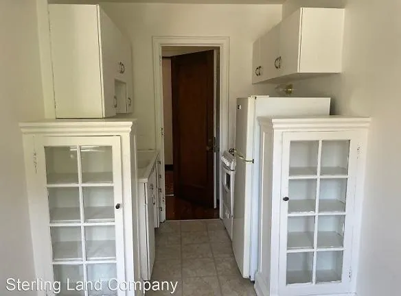 245 Melwood Ave - Pittsburgh, PA 15213 - Home For Rent