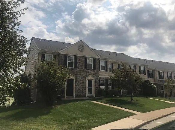 Oxford Of Blue Bell Condominium Apartments - 11 Bromley Dr - Blue Bell, PA Apartments for Rent