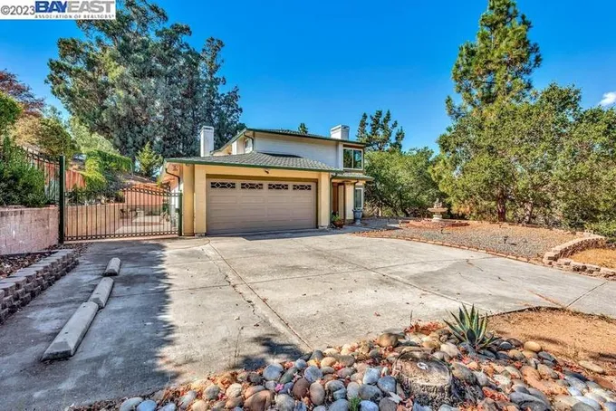Hayward, Alameda County, CA House for sale Property ID: 418011990