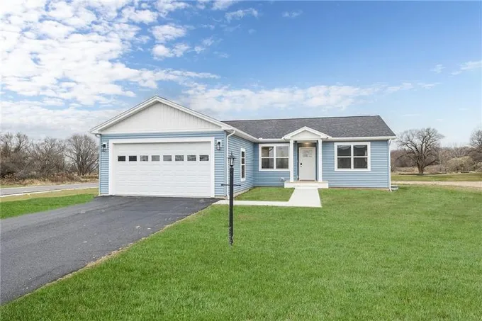 35 BAY VIEW TER, Geneva, NY 14456 Single Family Residence For Sale  MLS# R1511408