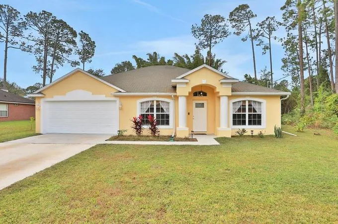 74 Belvedere Ln, Palm Coast, FL 32137 - MLS FC295903 for Sale