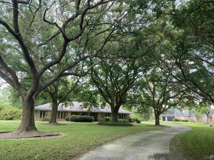 10968 FOSTER RD, Baton Rouge, LA 70811 Single Family Residence For Sale  MLS# 2023008684