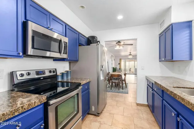 3010 W REDFIELD RD, Phoenix, AZ 85053 Condo/Townhouse For Sale  MLS# 6642418 for Rent