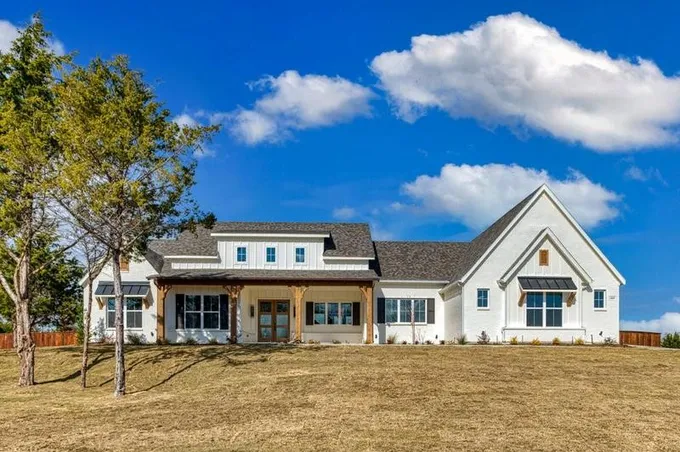 2350 Kinley Brooke Dr, Waxahachie, TX 75167 for Sale