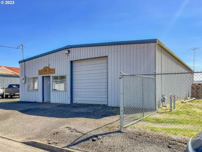 Roseburg, Douglas County, OR Commercial Property, House for sale Property ID: 416972931