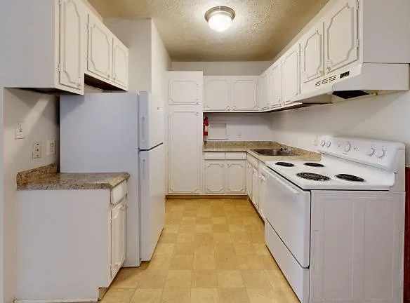 Kendall Manor Apartments - 125 S Kendall Ave - Kalamazoo, MI Apartments for Rent
