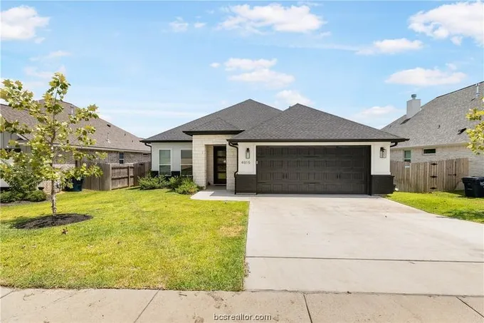 4015 Brownway Drive, College Station, TX 77845 for Sale