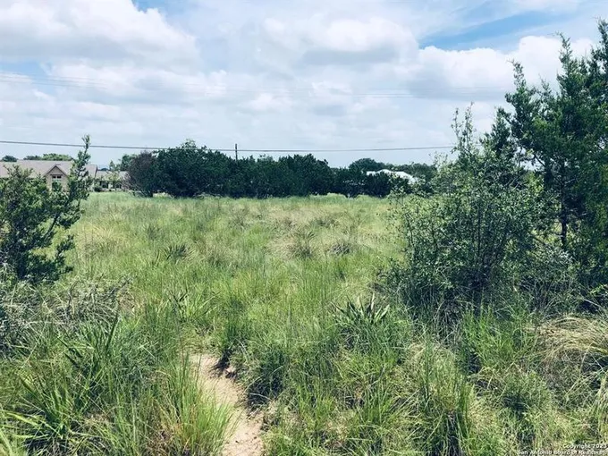 21N WHARTONS DOCK RD, Bandera, TX 78003 for Sale