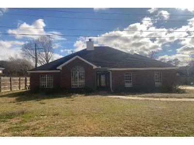Wellington Pl for Sale