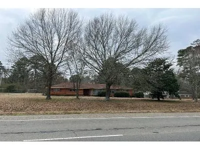 N Market St for Sale