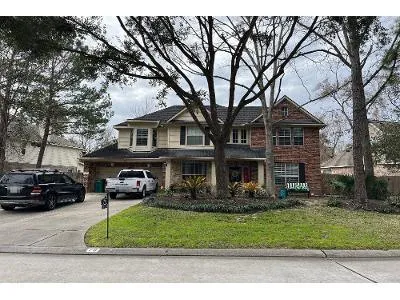 W Knightsbridge Dr for Sale