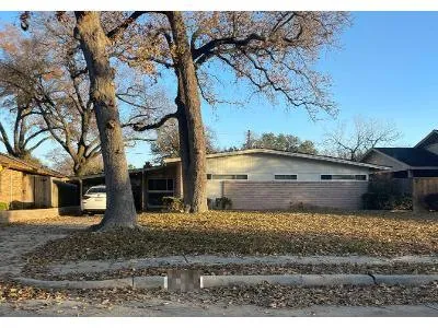 Cindy Ln for Sale