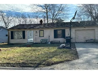 W Sheffield Dr for Sale