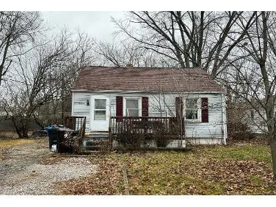 W Richwoods Blvd for Sale