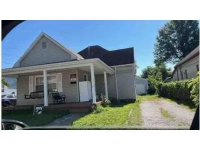 N 7th St for Sale