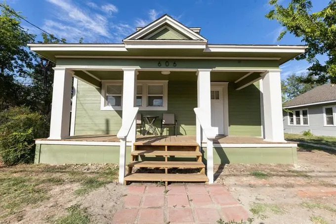 606 S Pecos St, Coleman, TX 76834 for Sale