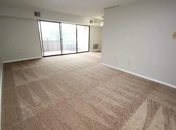 408 Mc Knight Cir - Pittsburgh, PA 15237 - Home For Rent