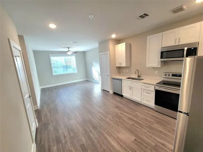 1720 Crestdale Dr #1203, Houston, TX 77080 for Rent
