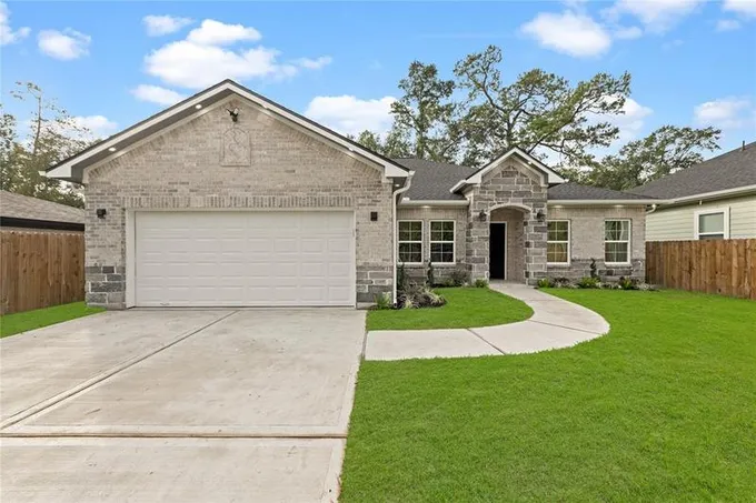 2603 Areba St, Houston, TX 77091 for Sale