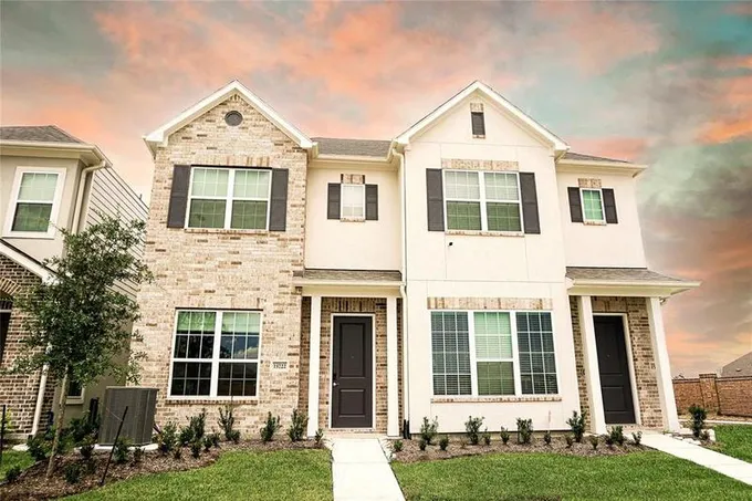 15722 Loch Laggan Dr, Humble, TX 77346 for Sale