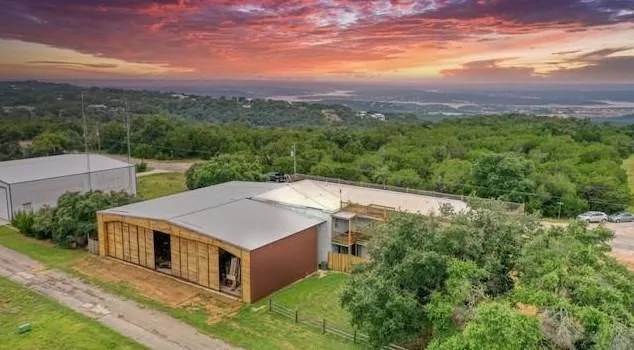9211 Bar K Ranch Rd, Lago Vista, TX 78645 - MLS 3785927 for Sale