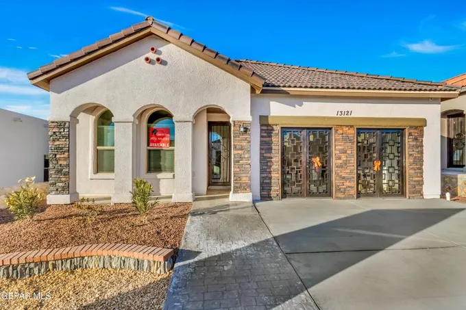 1057 Summer Lake Street, Horizon City, TX 79928 for Sale